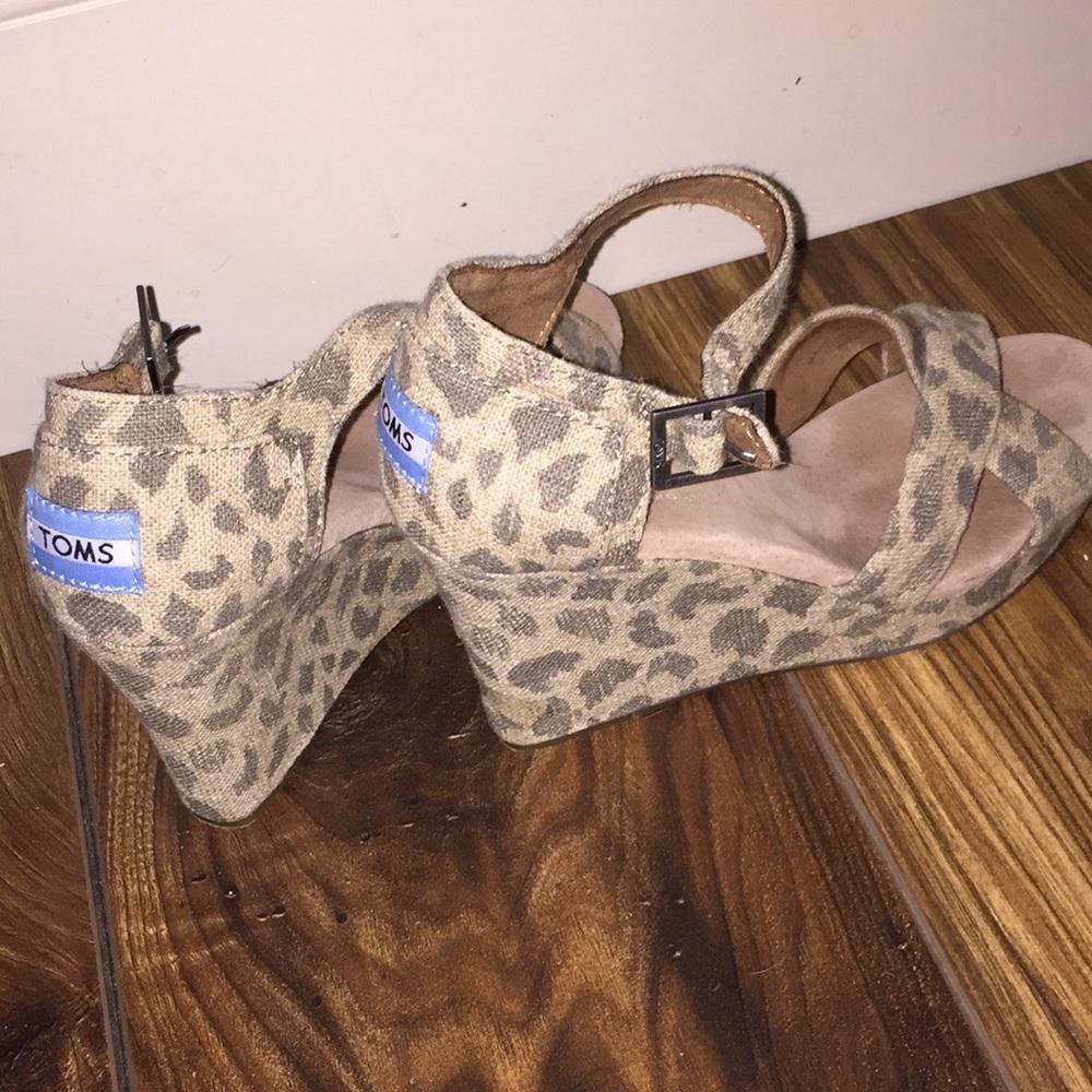 toms cheetah print heels